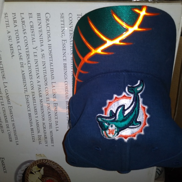 Retro Miami Dolphins Hat - Picture 2 of 4